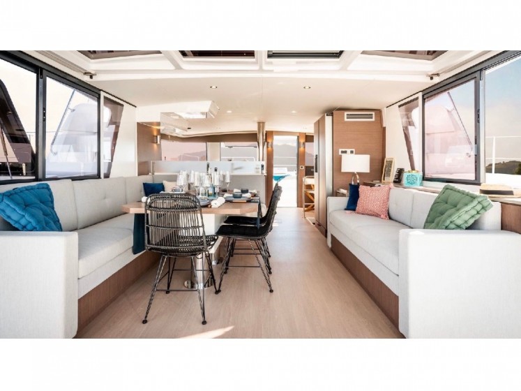 Bali 4.6 - Yacht Charter Sailica
