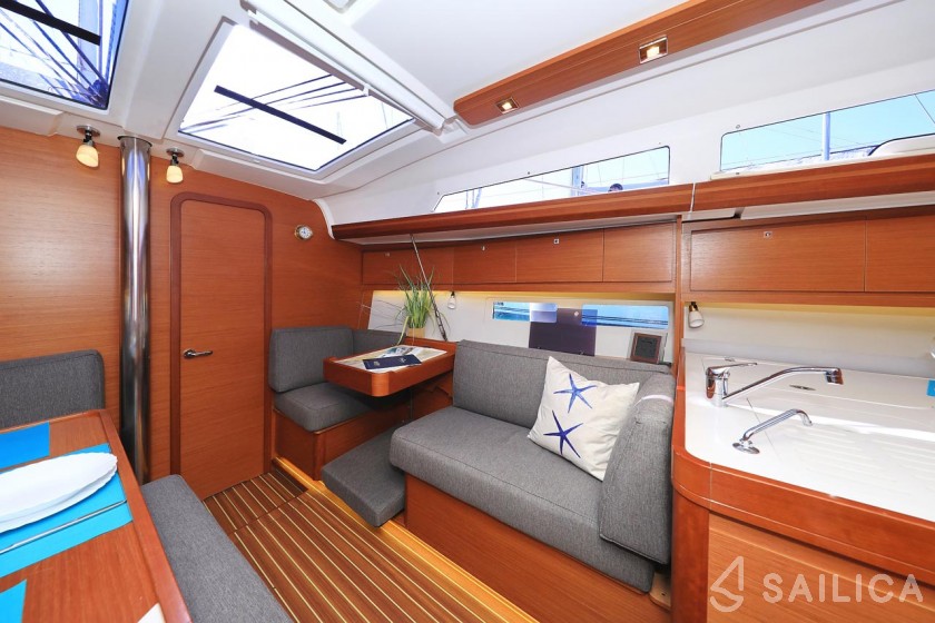 Dufour 412 GL - Yacht Charter Sailica