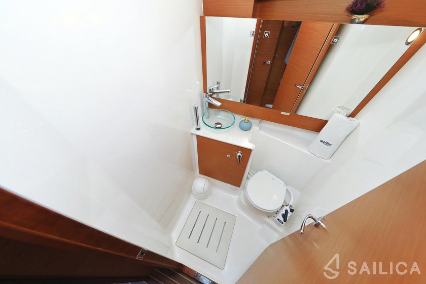 Dufour 412 GL - Yacht Charter Sailica