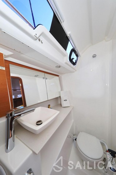 Dufour 412 GL - Yacht Charter Sailica