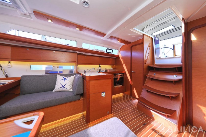 Dufour 412 GL - Yacht Charter Sailica