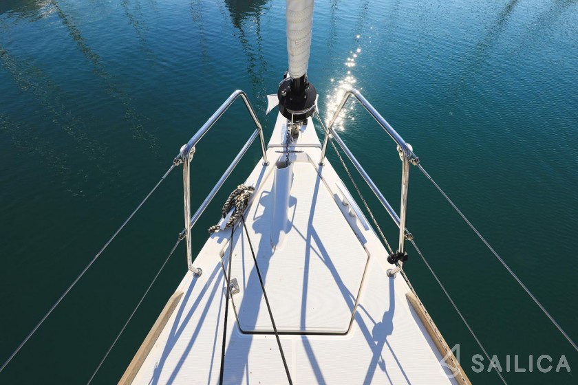 Dufour 412 GL - Yacht Charter Sailica