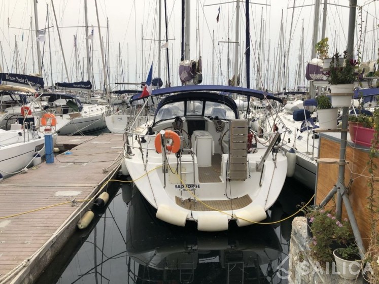 Harmony 52 - Yacht Charter Sailica