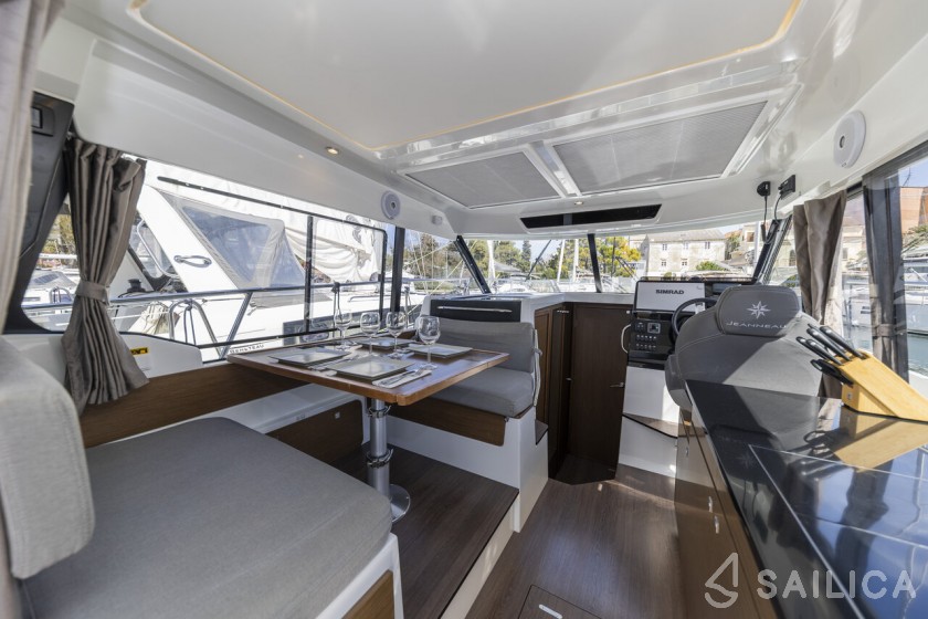 Merry Fisher 1095 - Yacht Charter Sailica