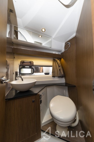 Merry Fisher 1095 - Yacht Charter Sailica