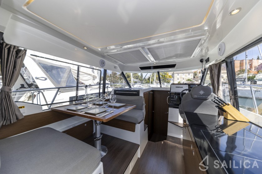 Merry Fisher 1095 - Yacht Charter Sailica