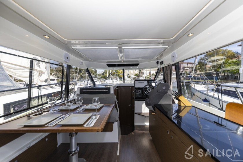 Merry Fisher 1095 - Yacht Charter Sailica