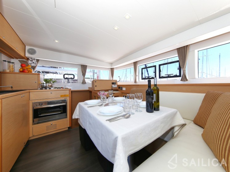 Lagoon 39 - Yacht Charter Sailica
