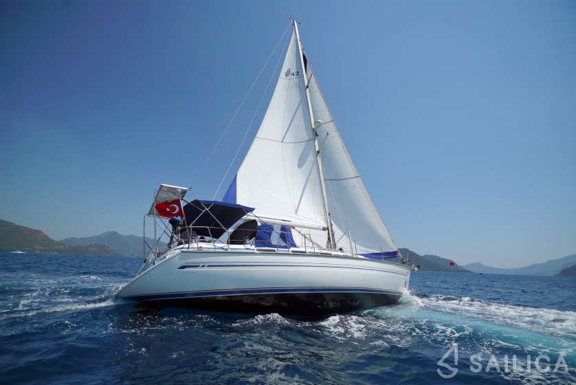 Bavaria 42 - Yacht Charter Sailica