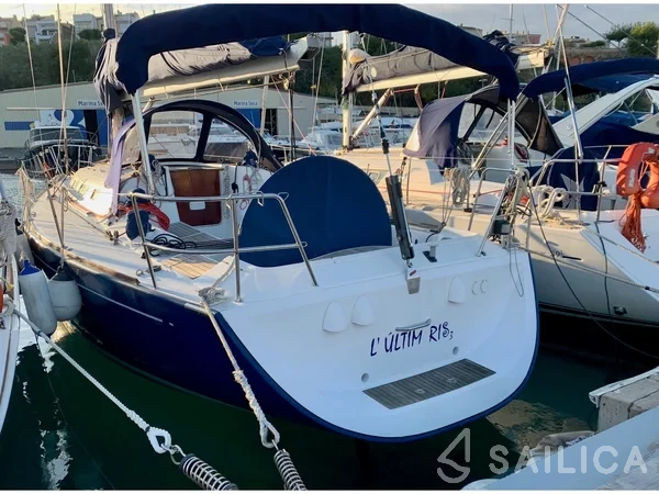 First 40.7 - Yacht Charter Sailica