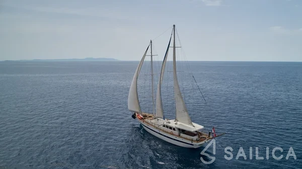 Gulet - Yacht Charter Sailica