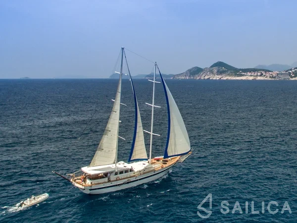 Gulet - Yacht Charter Sailica
