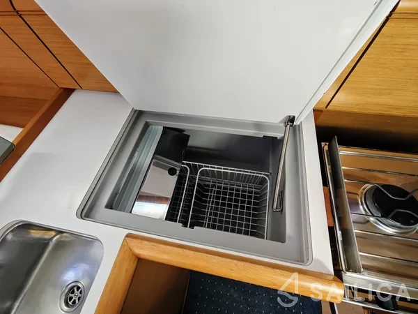 Sun Odyssey 379 - Yacht Charter Sailica