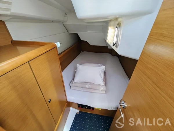 Sun Odyssey 379 - Yacht Charter Sailica