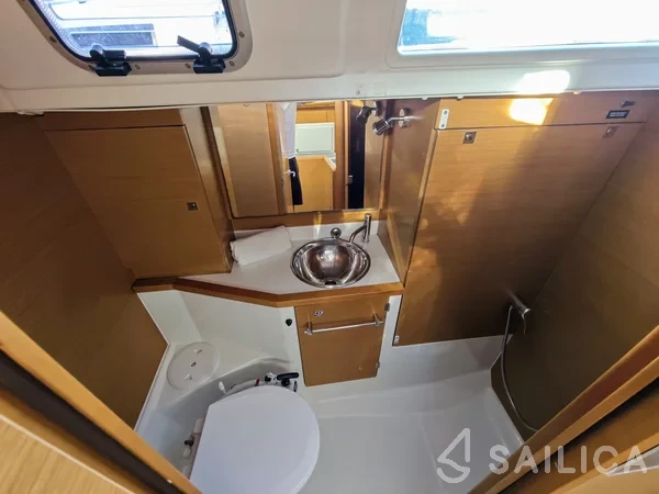 Sun Odyssey 379 - Yacht Charter Sailica