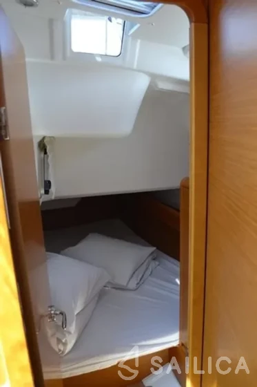 Sun Odyssey 379 - Yacht Charter Sailica