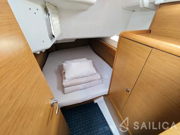 Sun Odyssey 379 - Yacht Charter Sailica