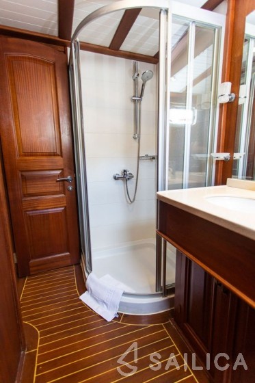 Dolce Vita - Yacht Charter Sailica