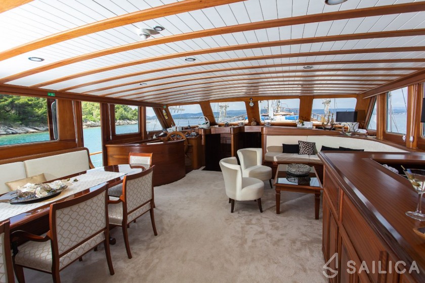 Dolce Vita - Yacht Charter Sailica