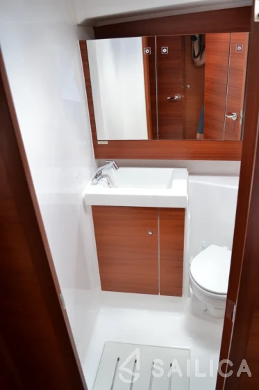 Dufour 412 GL - Yacht Charter Sailica