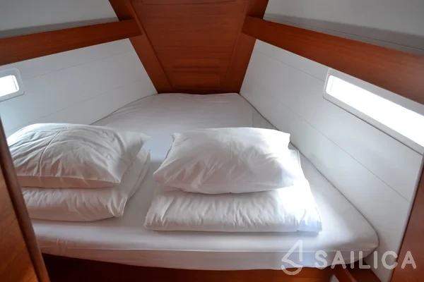 Dufour 412 GL - Yacht Charter Sailica