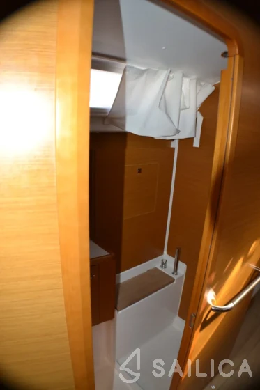 Sun Odyssey 439 - Yacht Charter Sailica