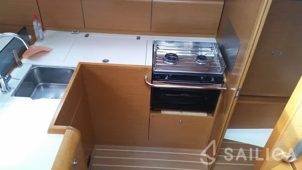 Sun Odyssey 439 - Yacht Charter Sailica