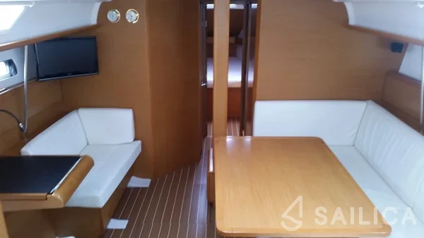 Sun Odyssey 439 - Yacht Charter Sailica