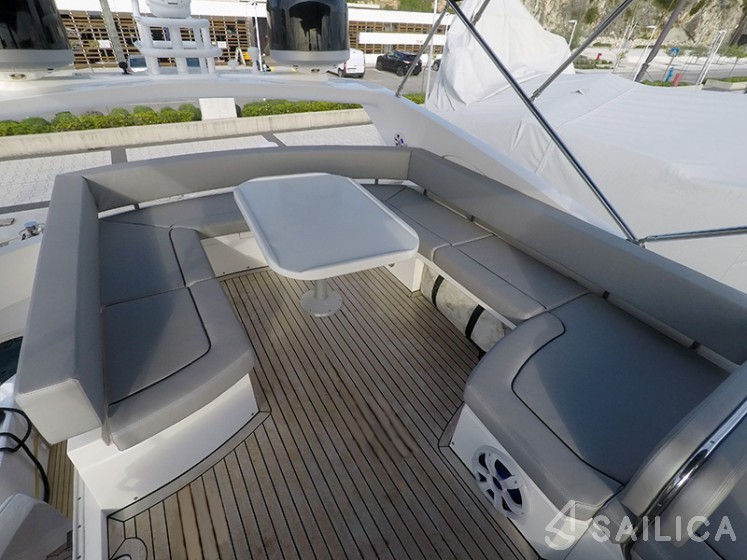 Manhattan 60 - Yacht Charter Sailica