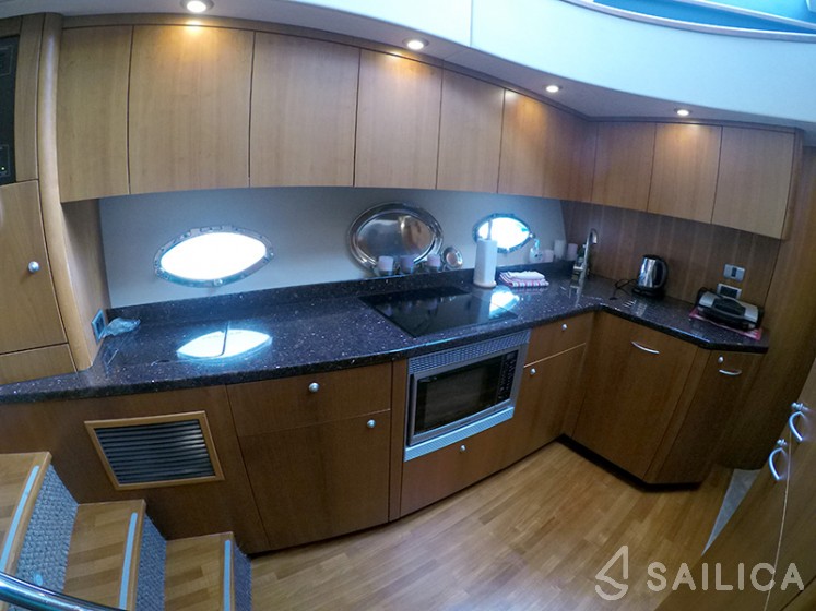 Manhattan 60 - Yacht Charter Sailica