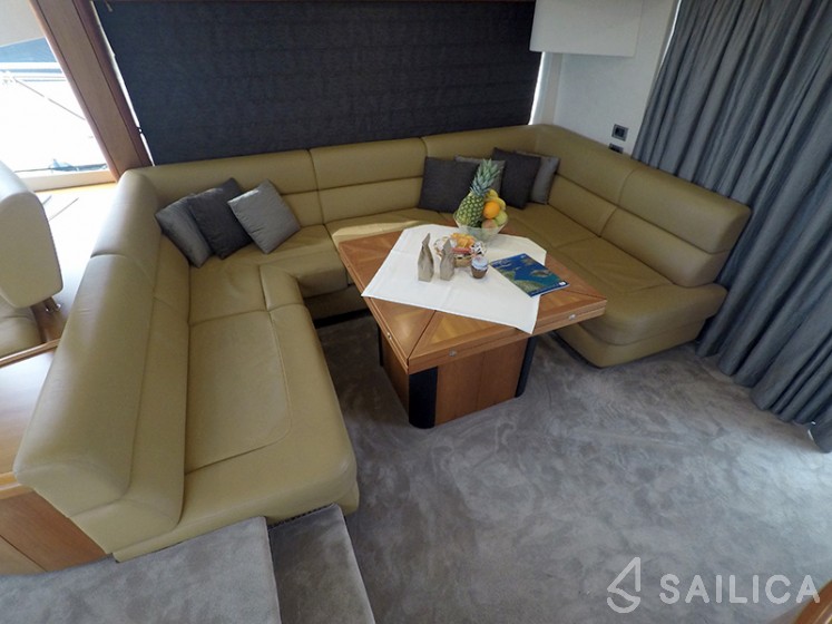 Manhattan 60 - Yacht Charter Sailica