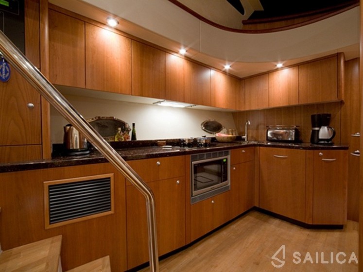 Manhattan 60 - Yacht Charter Sailica