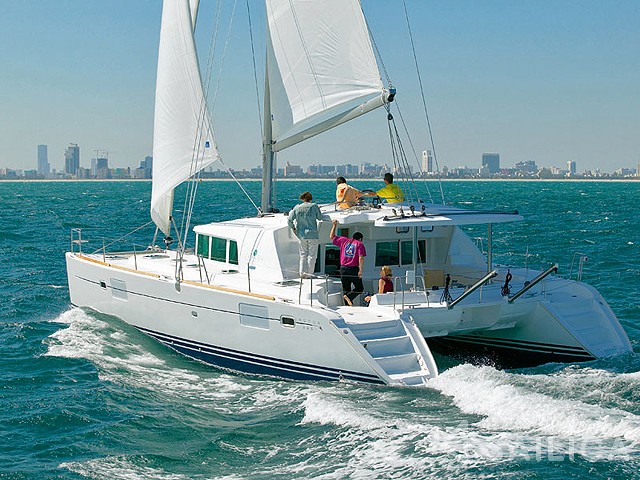 Lagoon 440 - Yacht Charter Sailica