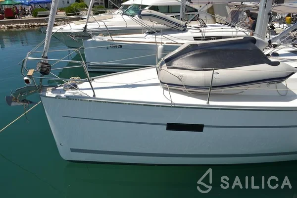 Bavaria 40 Cruiser - Yacht Charter Sailica