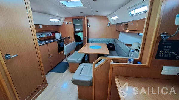 Bavaria 40 Cruiser - Yacht Charter Sailica