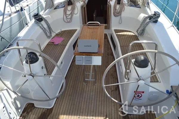Bavaria 40 Cruiser - Yacht Charter Sailica