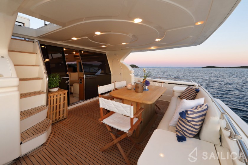 Ferretti 681 - Yacht Charter Sailica