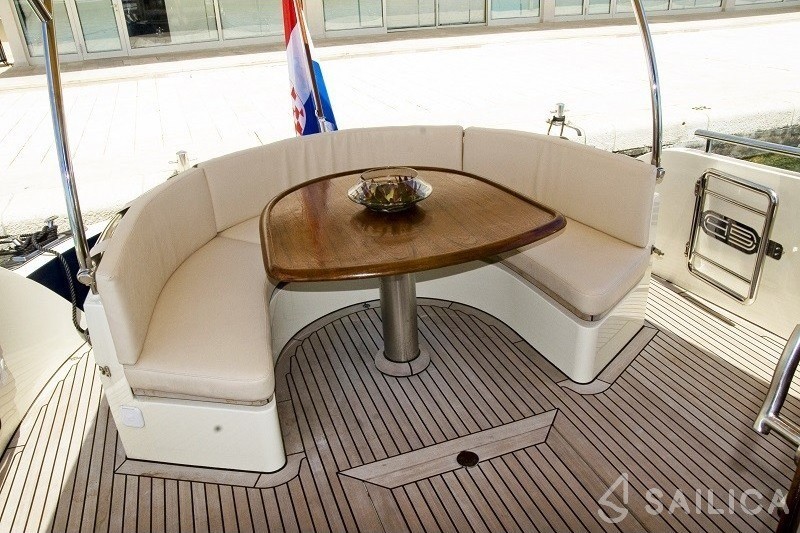 Catcruiser 45 - Yacht Charter Sailica