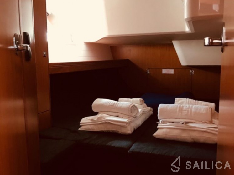 Bavaria Cruiser 51 - Yacht Charter Sailica