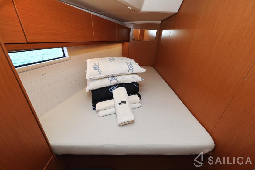 Bavaria 46 Cruiser - Yacht Charter Sailica