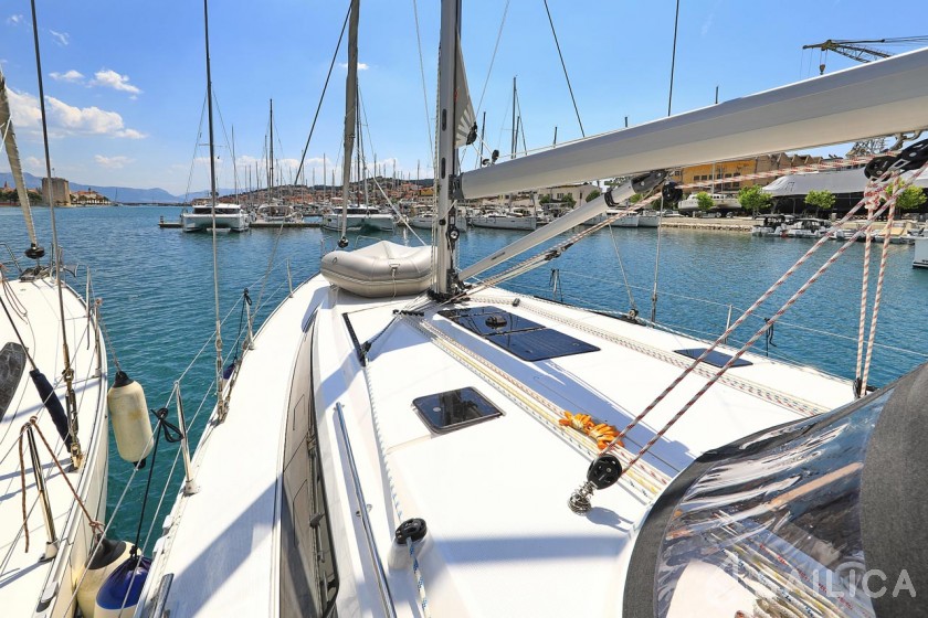 Bavaria 46 Cruiser - Yacht Charter Sailica