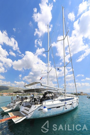 Bavaria 46 Cruiser - Yacht Charter Sailica