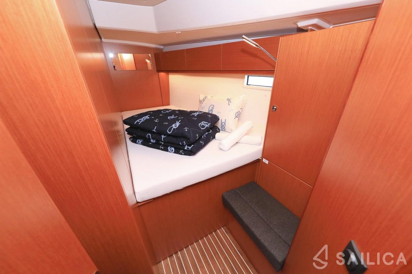 Bavaria 46 Cruiser - Yacht Charter Sailica