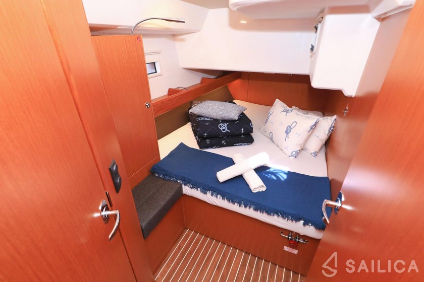 Bavaria 46 Cruiser - Yacht Charter Sailica