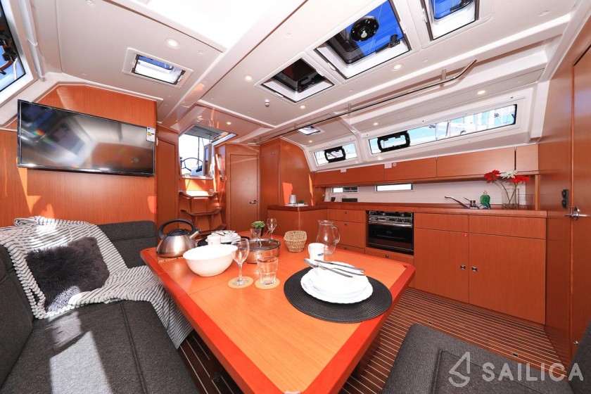 Bavaria 46 Cruiser - Yacht Charter Sailica