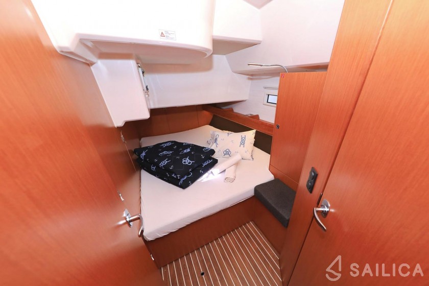 Bavaria 46 Cruiser - Yacht Charter Sailica