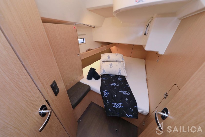 Bavaria 46 Cruiser - Yacht Charter Sailica