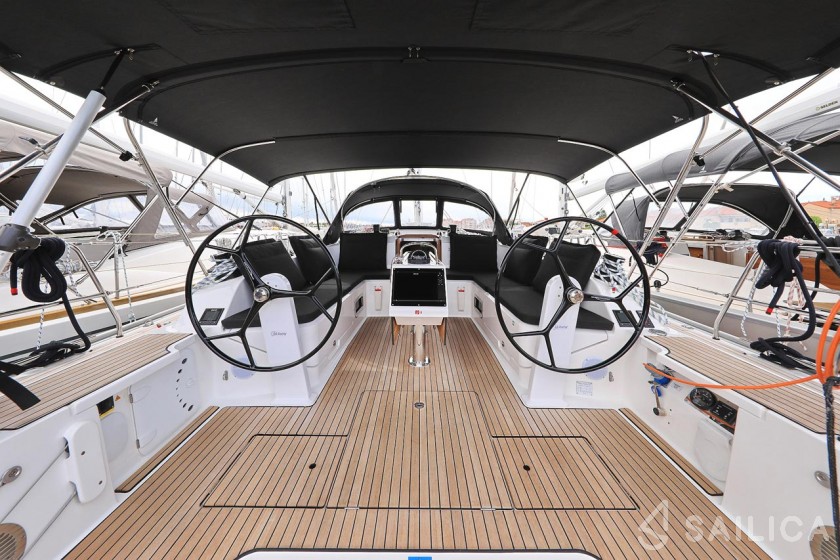 Bavaria 46 Cruiser - Yacht Charter Sailica