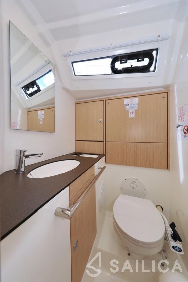 Bavaria 46 Cruiser - Yacht Charter Sailica