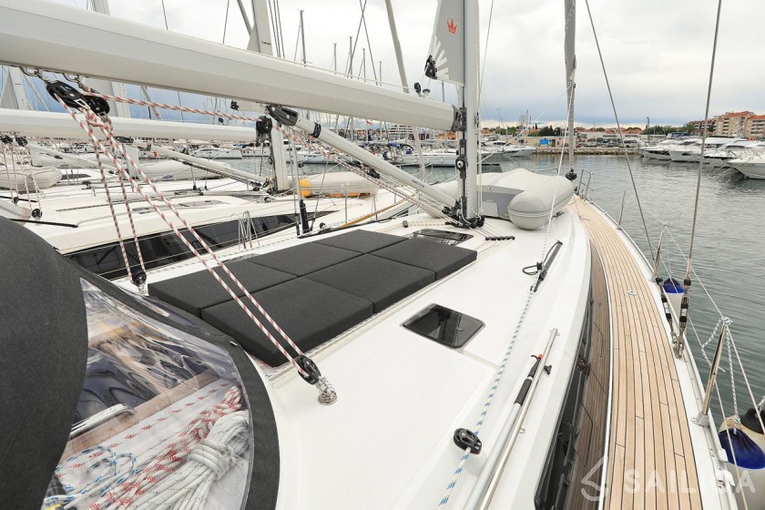 Bavaria 46 Cruiser - Yacht Charter Sailica